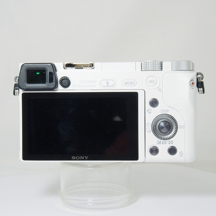 ソニー α6000ホワイト/パワーズームレンズキット（ILCE-6000L）