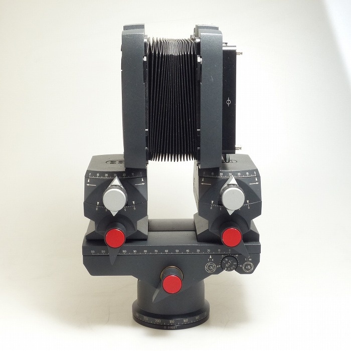 リンホフ M679