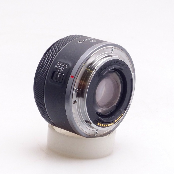 キヤノン RF16/F2.8 STM