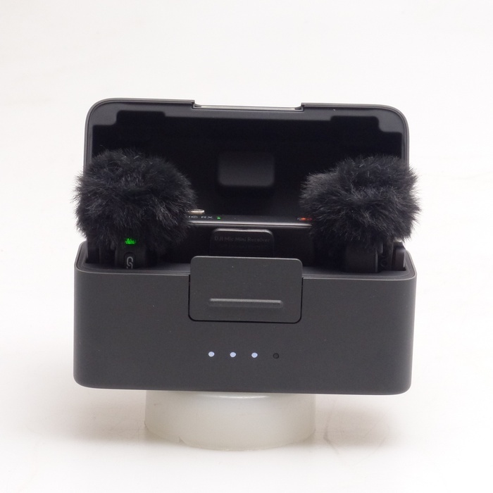 DJI DJI MIC Mini (2TX + 1RX + 充電ケース)