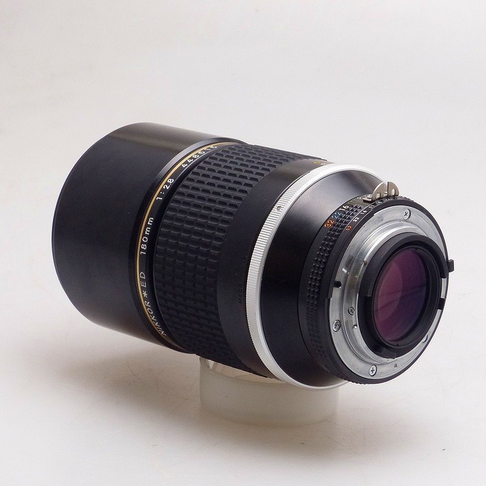 ニコン Ai-S 180/F2.8 ED