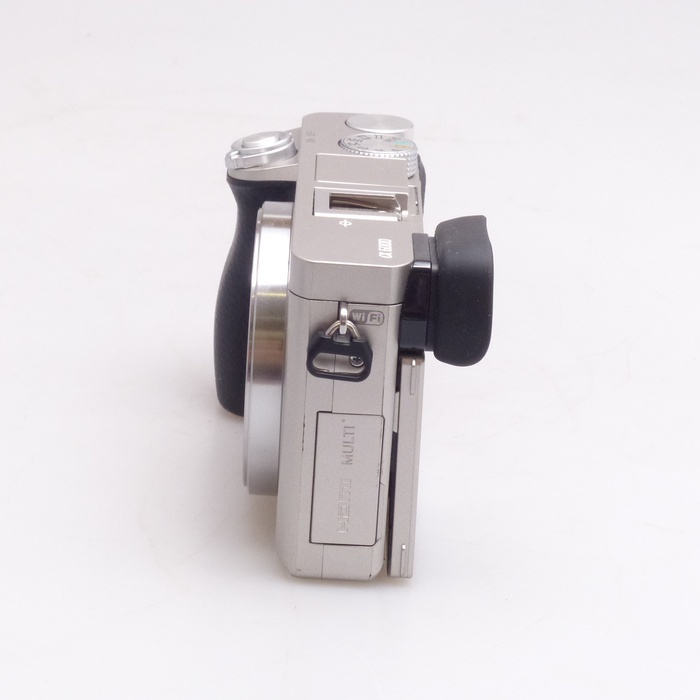 ソニー α6000 [ILCE-6000] シルバーボディ