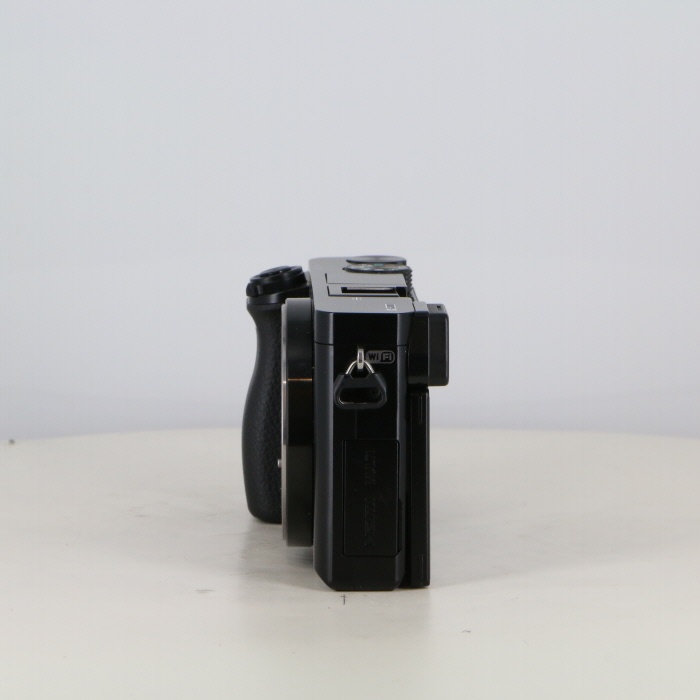 ソニー α6000 ボディ ブラック (ILCE-6000)