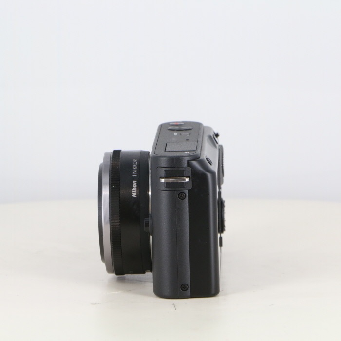 ニコン 1 J1+10/2.8レンズセット
