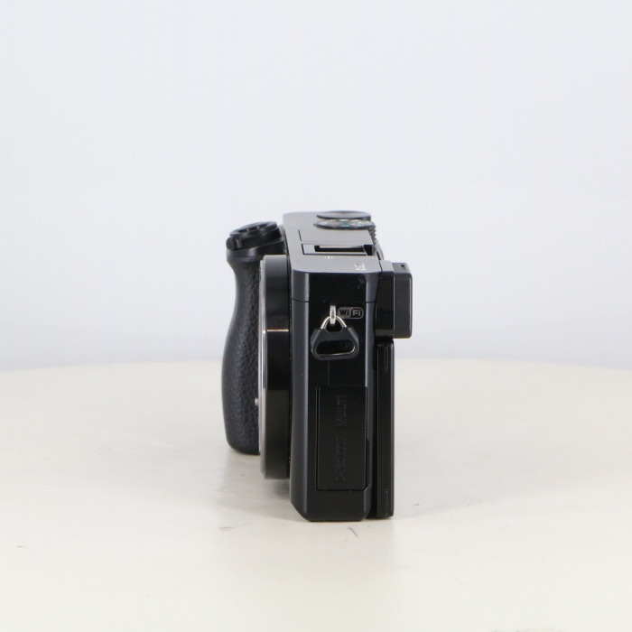 ソニー α6000 ボディ ブラック (ILCE-6000)
