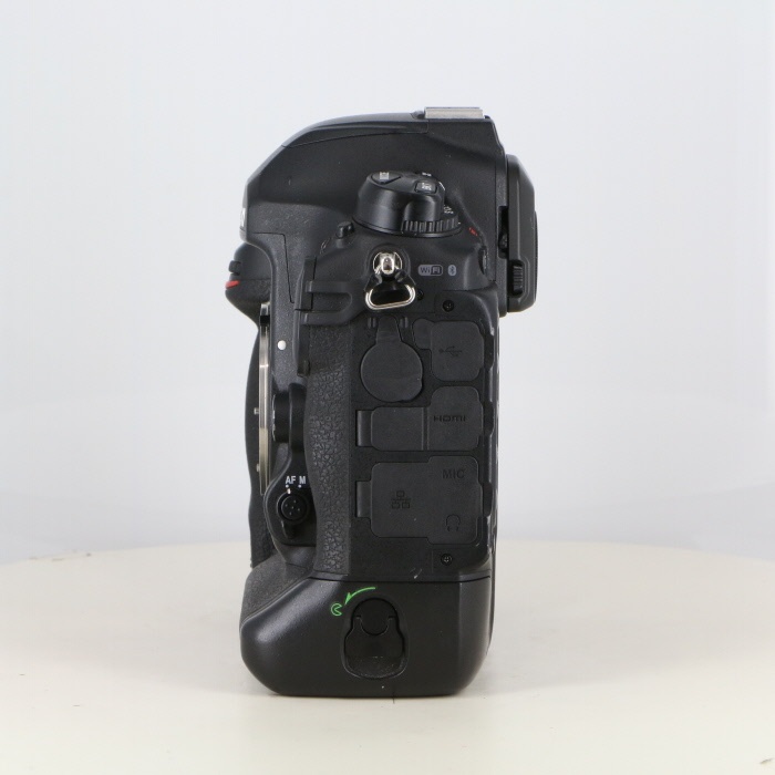 ニコン D6 ボディ