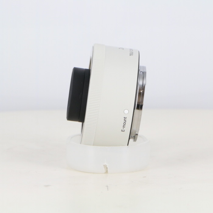 ソニー SEL20TC 2Xテレコンバーター