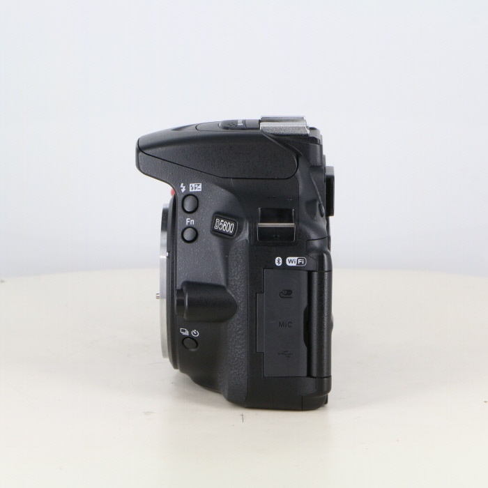 ニコン D5600 ボデイ