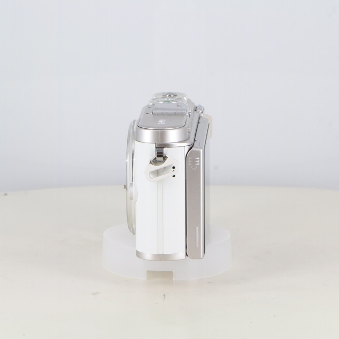 オリンパス E-PL9 ボデイ ホワイト