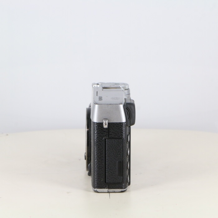 フジフイルム X-E1 ボディ シルバー