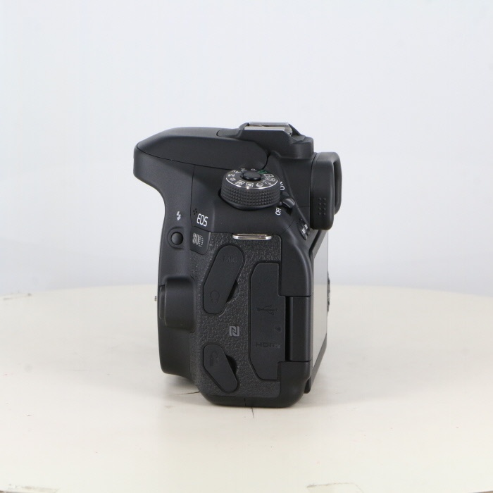 キヤノン EOS 80D ボディ