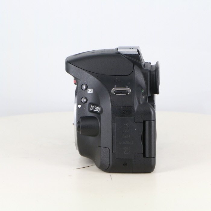 ニコン D5200 ボディ ブラック