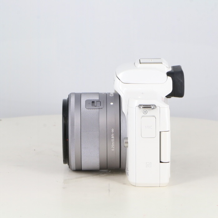 キヤノン EOS KISS M+EF-M15-45 IS STM レンズセット ホワイト