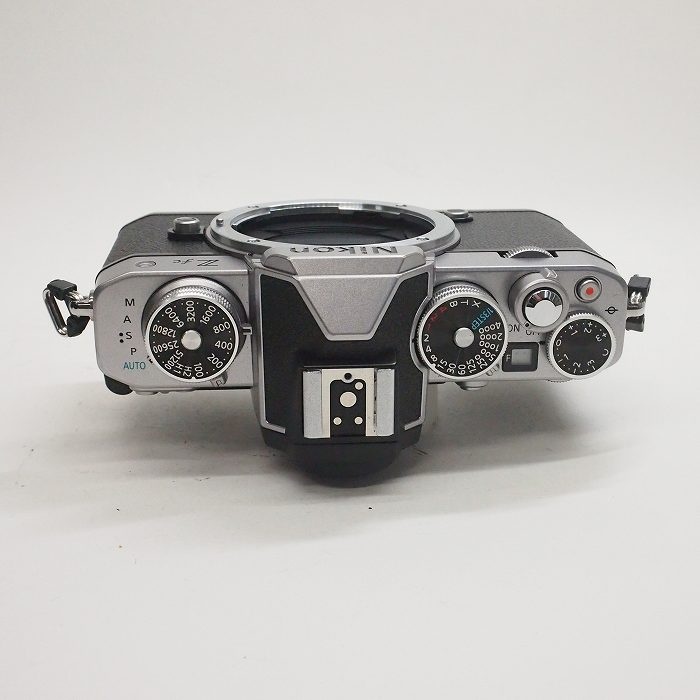ニコン Z FC ボデイ シルバー
