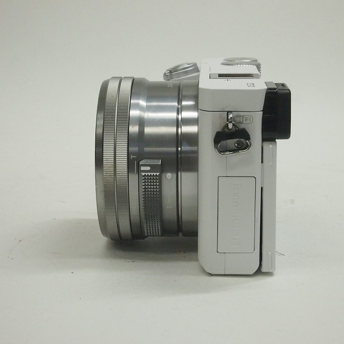ソニー α6000(ILCE-6000)+E16-50/3.5-5.6PZ ホワイト