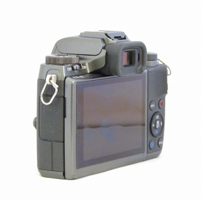 キヤノン EOS M5 ボデイ
