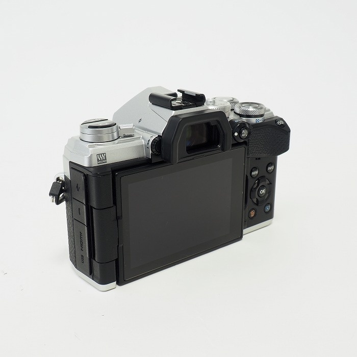 オリンパス OM-D E-M5 MARK3 ボティ シルバー