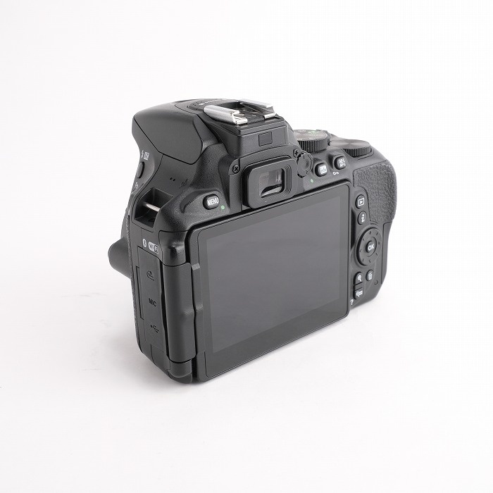 ニコン D5600 ボディ