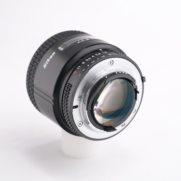 ニコン AI AF 85/1.8