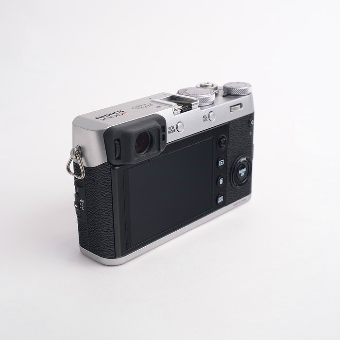 フジフイルム X100F シルバー