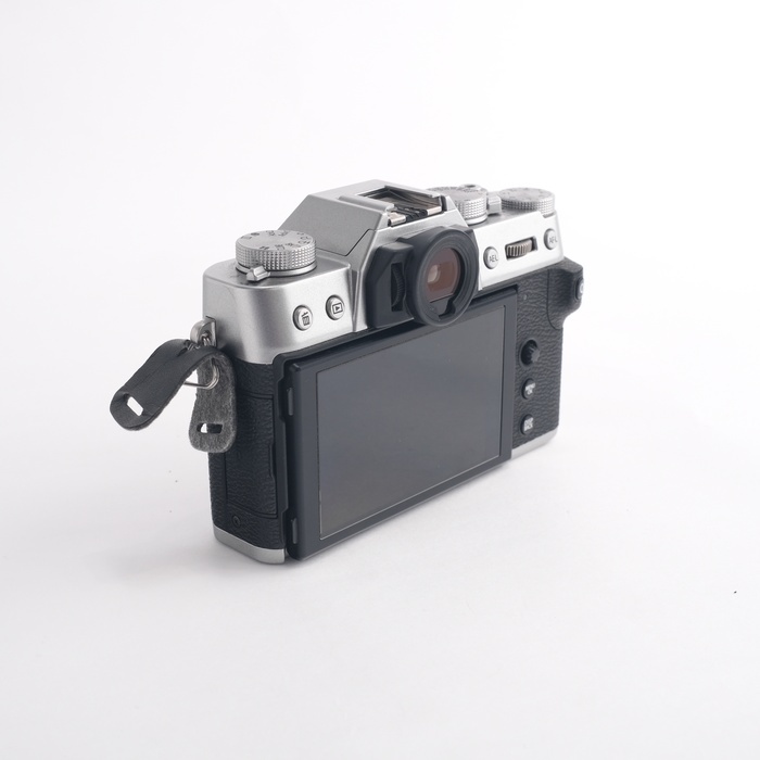 フジフイルム X-T30 シルバー ボディ