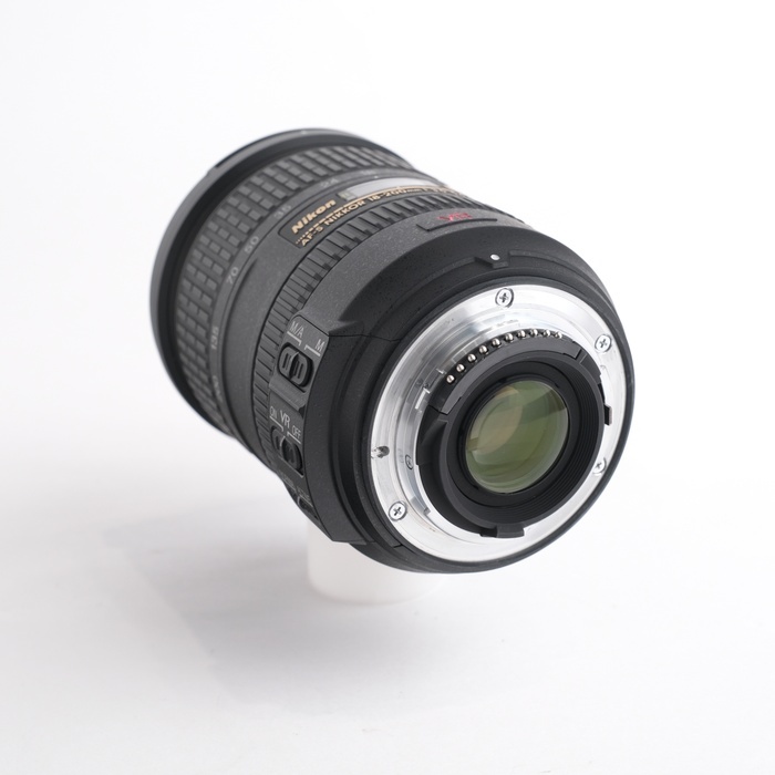ニコン AF-S DX VR 18-200/3.5-5.6G IF-ED
