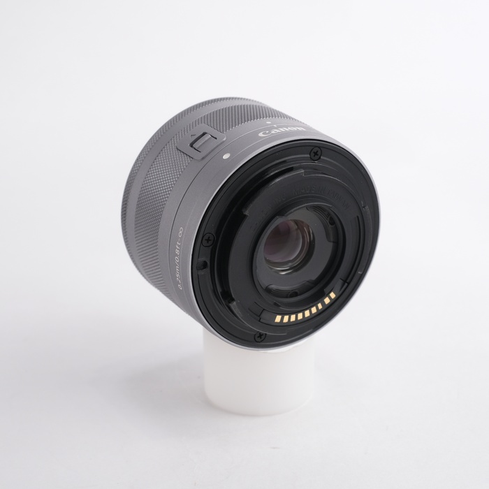 キヤノン EF-M15-45/3.5-6.3 IS STM シルバー