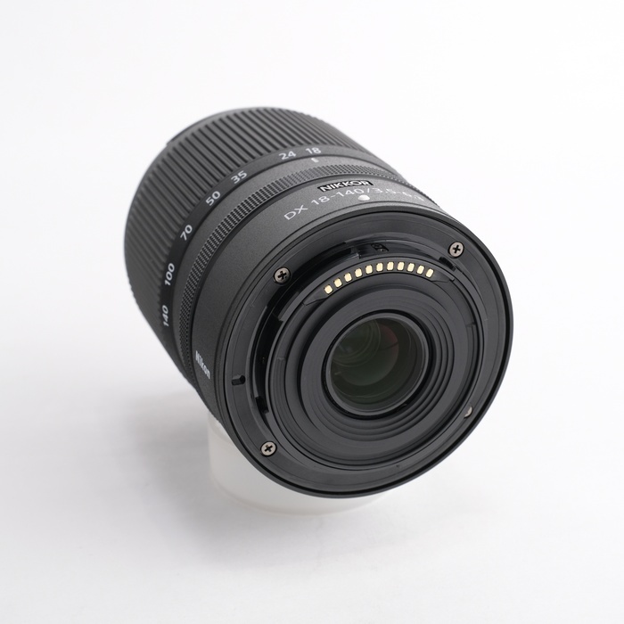 ニコン Z DX 18-140/3.5-6.3 VR
