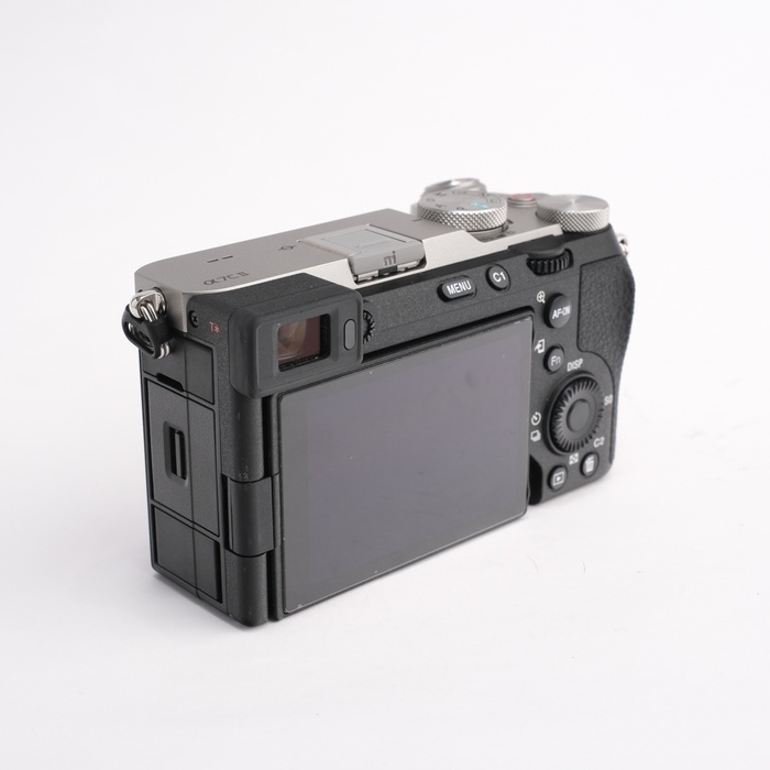 ソニー α7C II (ILCE-7CM2) シルバー ボディ