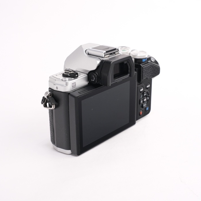 オリンパス OM-D E-M10 MARKIII ボディ シルバー