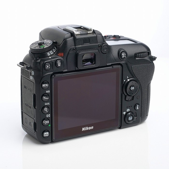 ニコン D7500ボディ