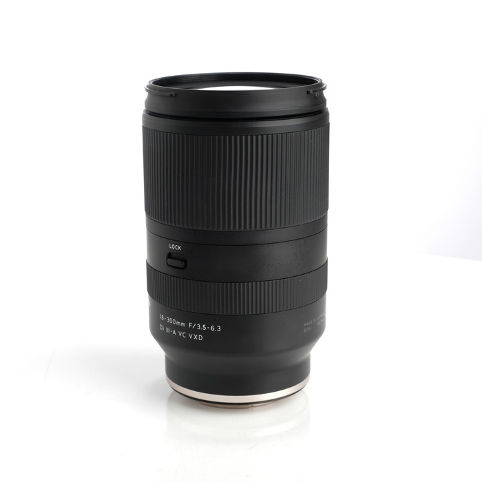 タムロン 18-300/3.5-6.3 DI3-A VC VXD B061S ソニーE