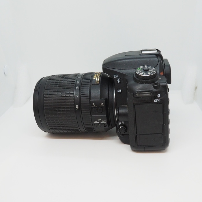 ニコン D7500 18-140VR レンズキット