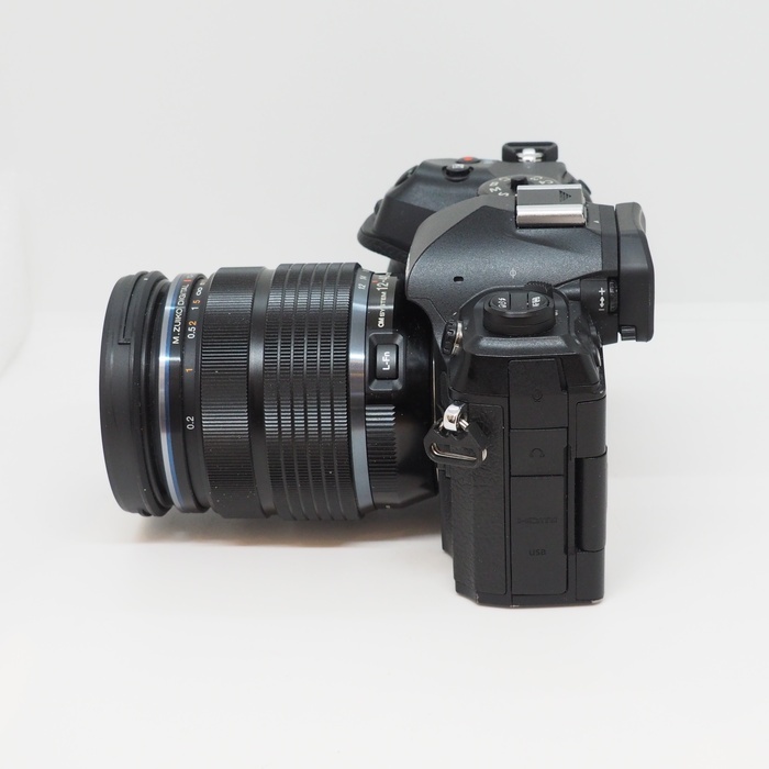 OM SYSTEM OM-1 MARKII 12-40/F2.8 PROIIキツト