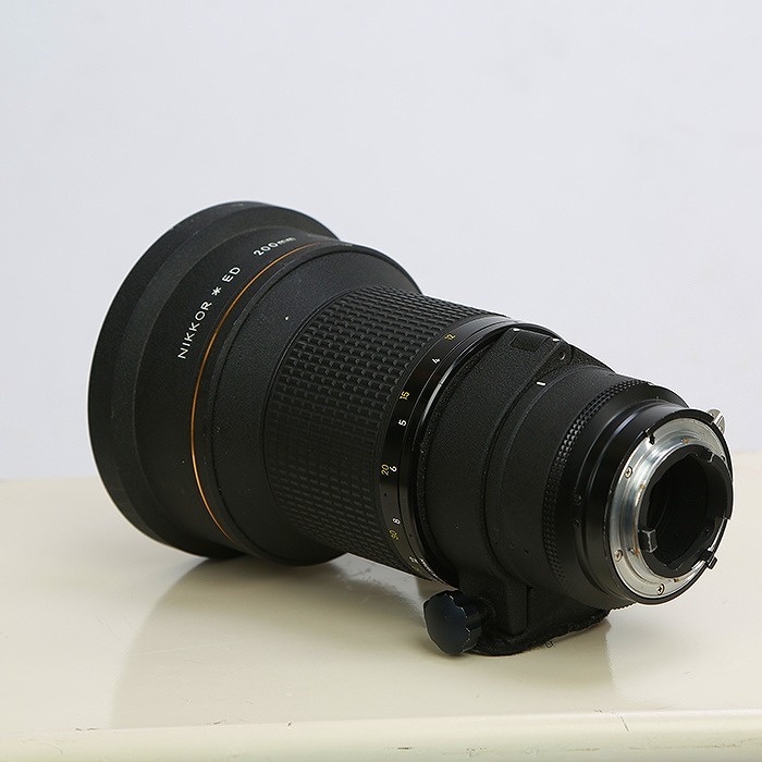 ニコン Ai-S 200/2 ED