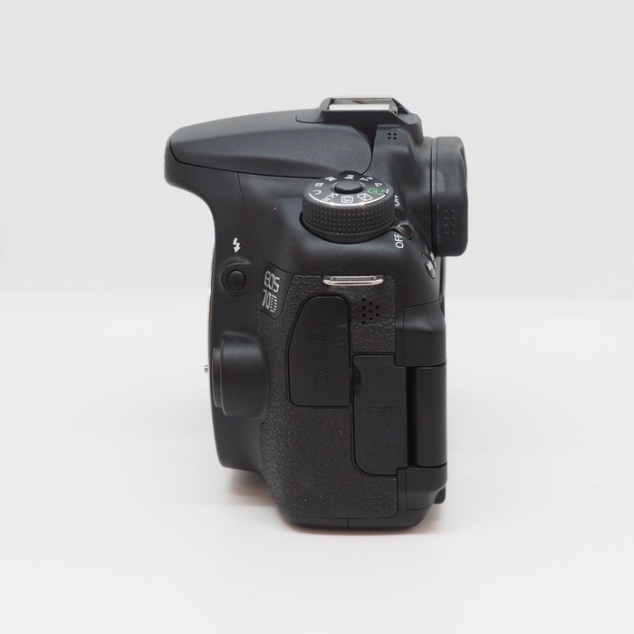 キヤノン EOS 70D ボデイ