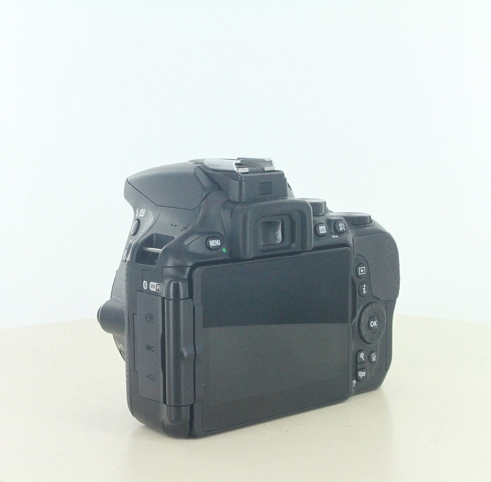 ニコン D5600