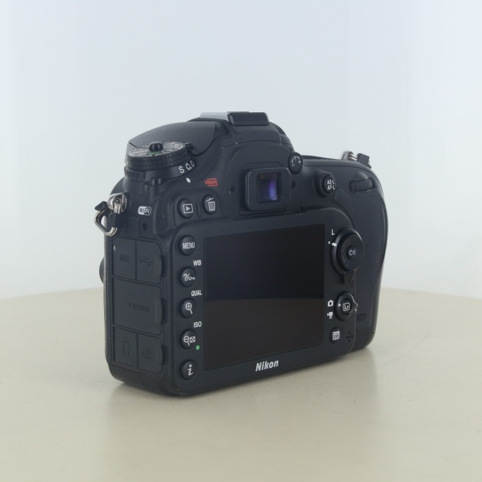 ニコン D7200 ※充電器無