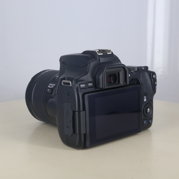 キヤノン EOS KISS X10/EF-S18-55 IS STM レンズキツト BK