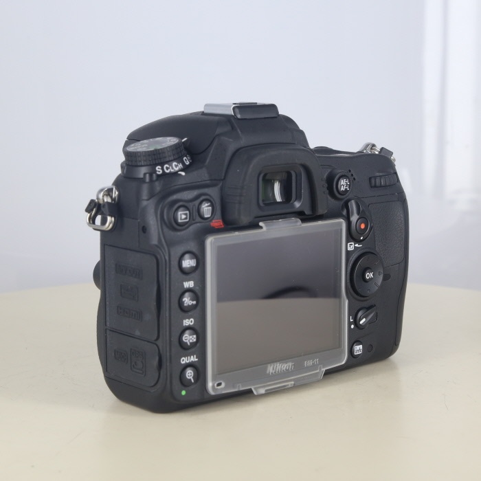ニコン D7000