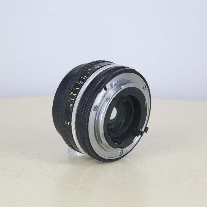 ニコン Ai-s 50/1.8