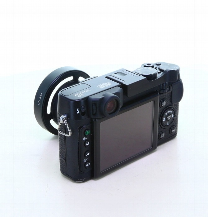 フジフイルム X10