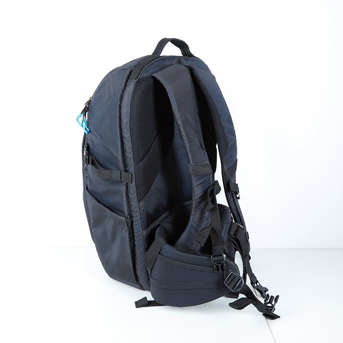 ソノタ THULE ASPECT DSLR バックパック