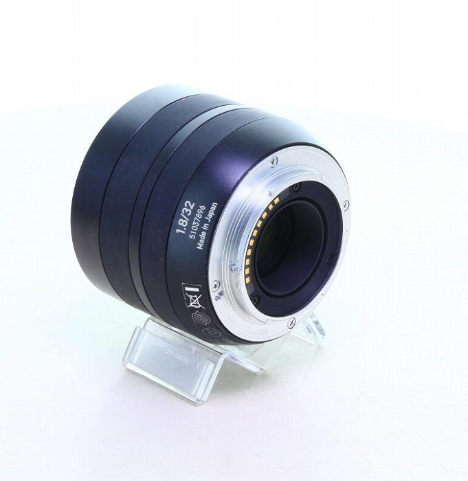 ツアイス TOUIT 32/1.8 フジXマウント用