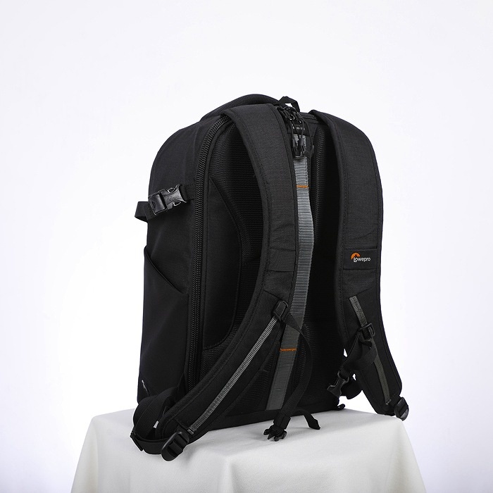 ロープロ フリップサイド BP300AWIII