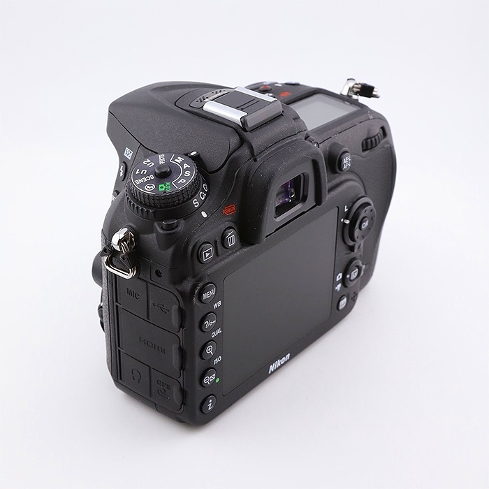 ニコン D7100