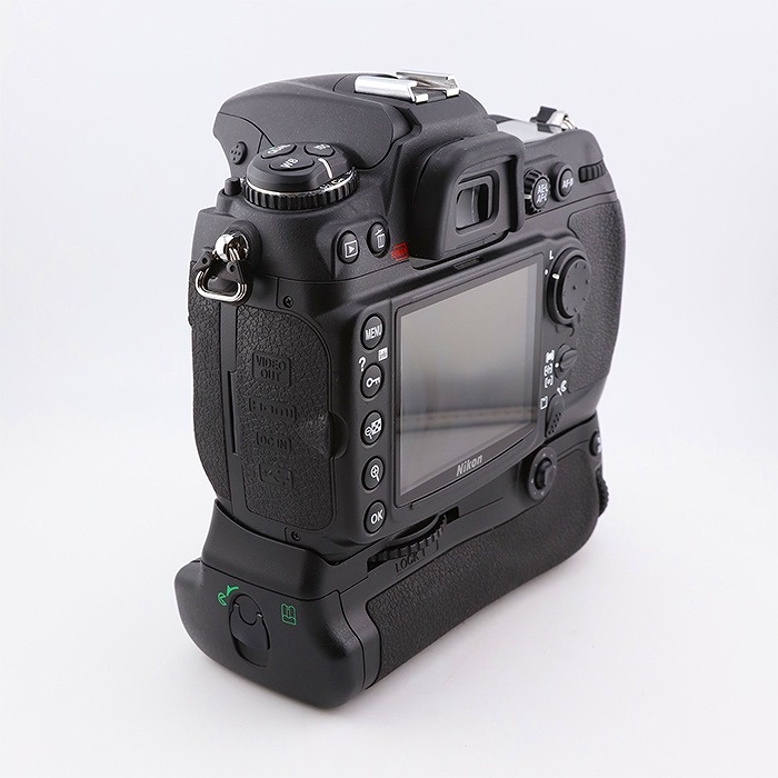 ニコン D300+MB-D10