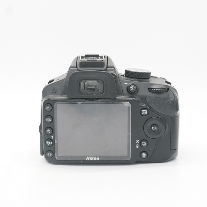 ニコン D3200 ボデイ ブラツク ※充電器無し