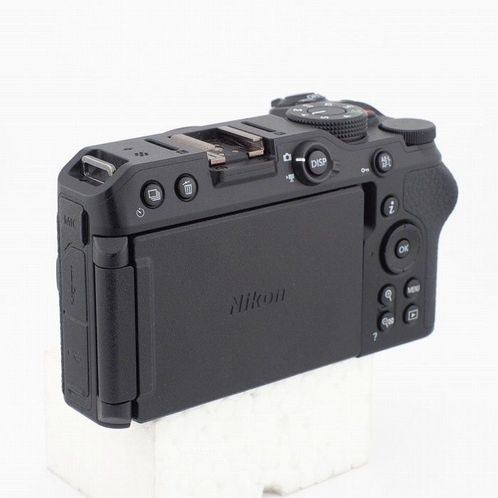 ニコン Z 30