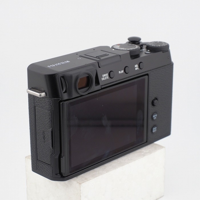 フジフイルム X-E4 ブラック